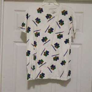 - Nintendo mens L white with logo short sleeve tee shirt